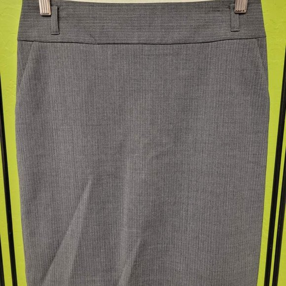 Banana Republic - Gray Striped Pencil Skirt - Sz. 0 - Picture 1 of 6